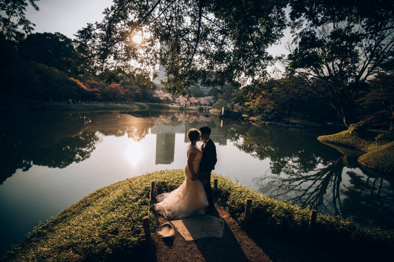pre-wedding photographer