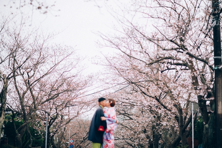 pre-wedding photographer