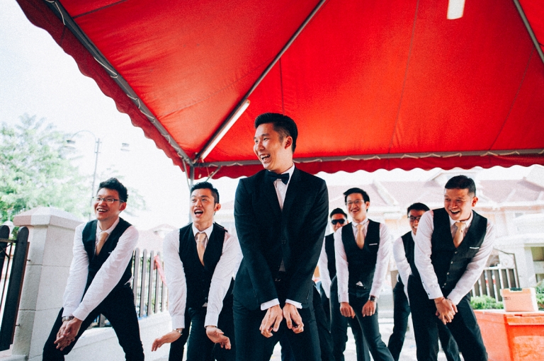 chinese games groom dancing