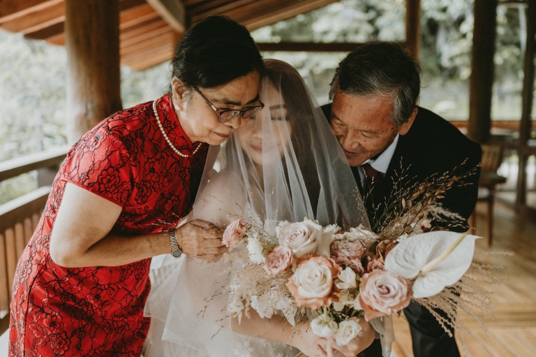 Bride in Enderong Resort