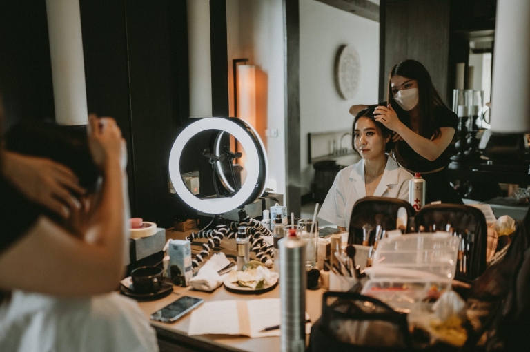 Soori Bali Bride getting ready