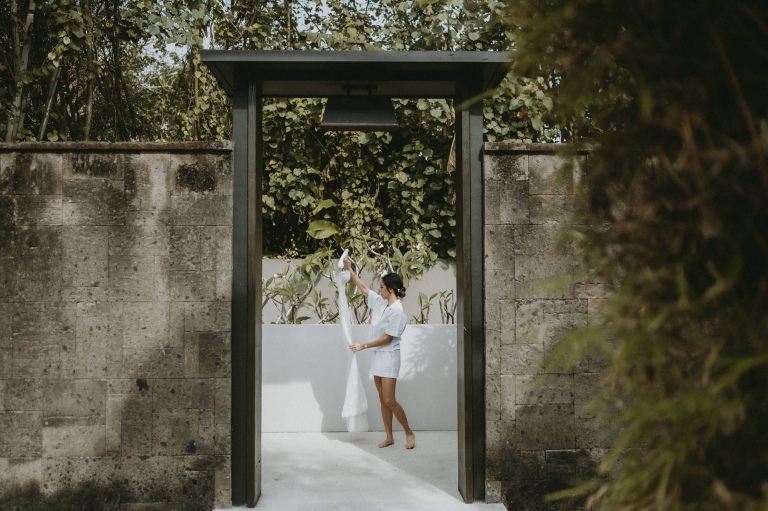 Soori Bali Bride getting ready