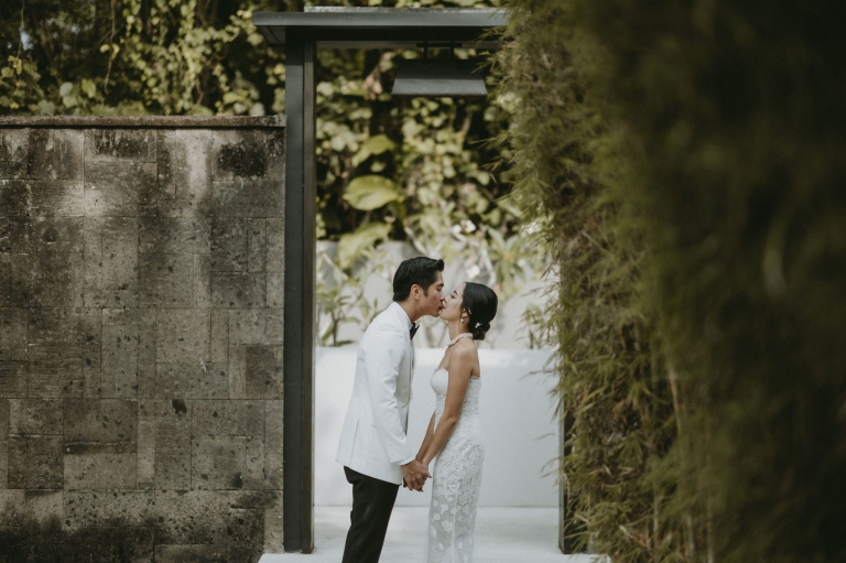 Soori Bali Wedding Kiss